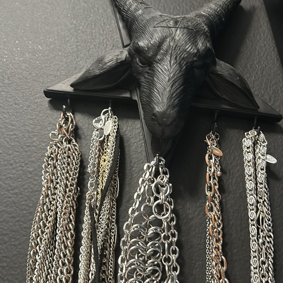 Goat Head Black Baphomet Wall Key Holder hanger NWT - Picture 2 of 3